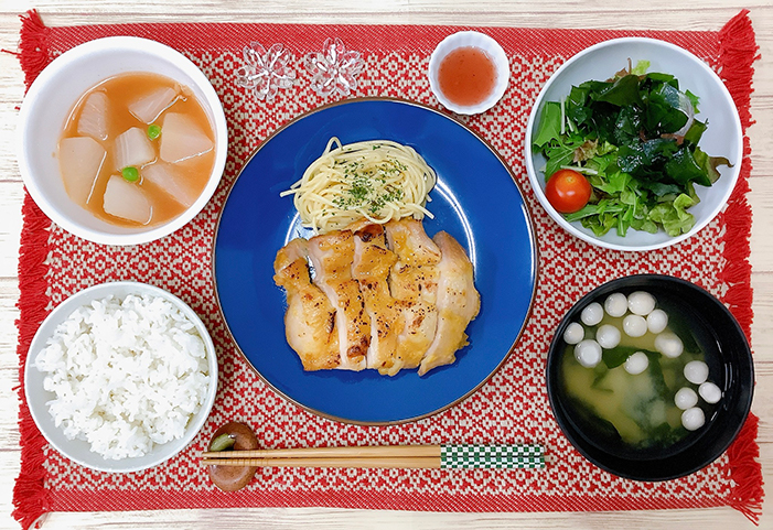 ⑦鶏モモ肉の味噌だれ焼き